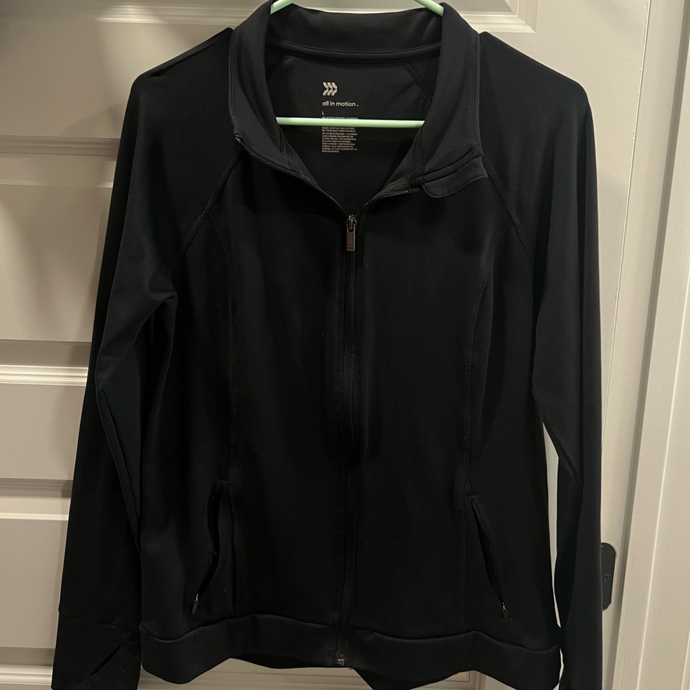 Black zip up activewear